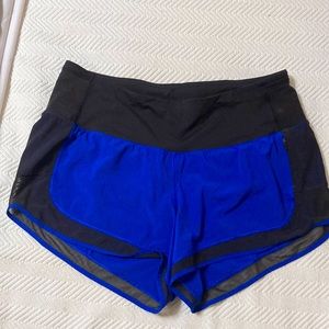 NEW lululemon athletica shorts. No tags. Size 6.